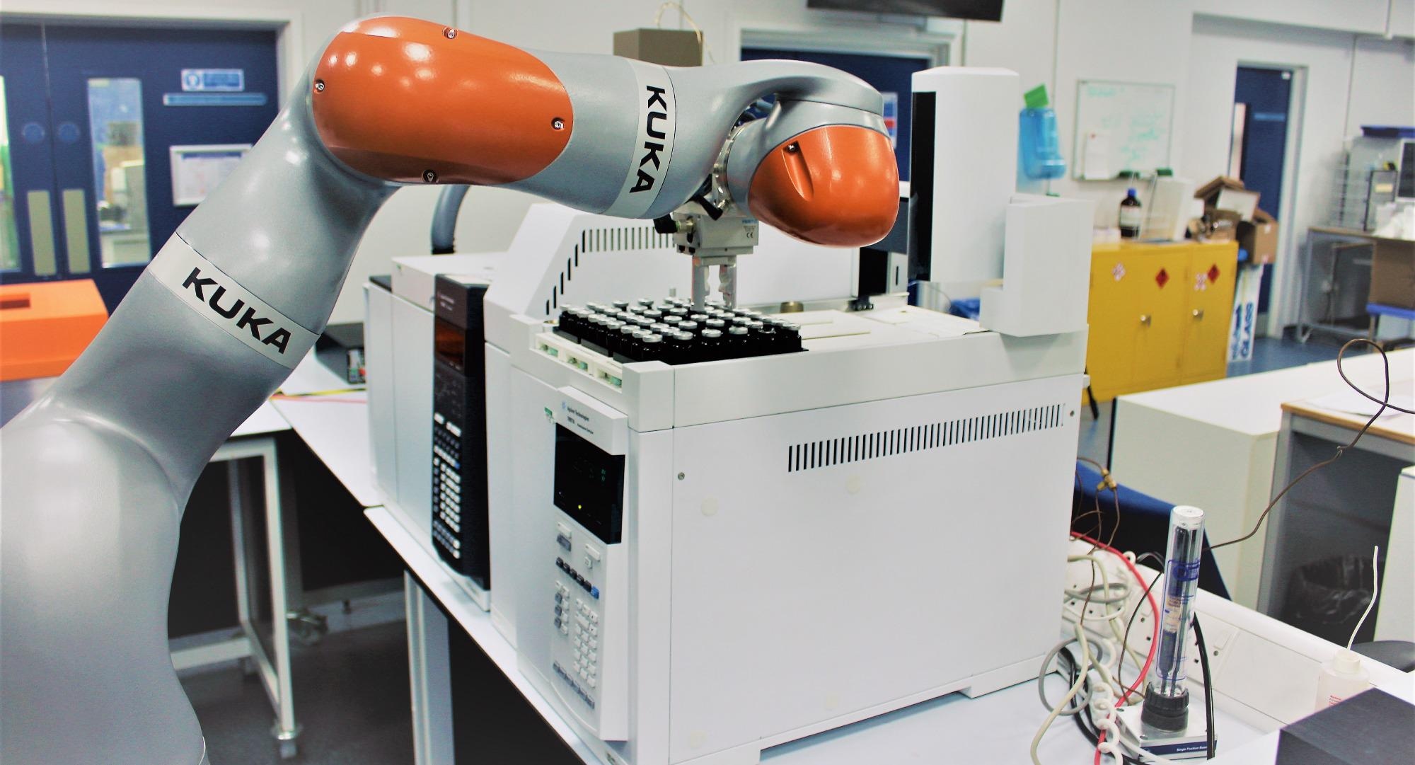 robot chemist