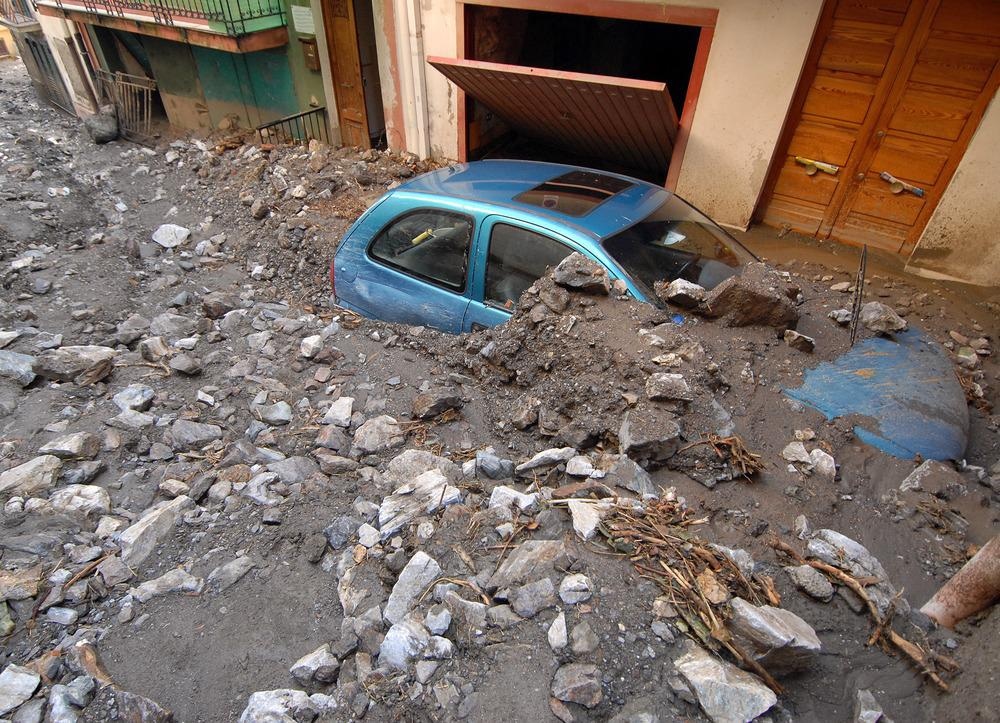 Providing Hope in Natural Disasters with Rescue Robots