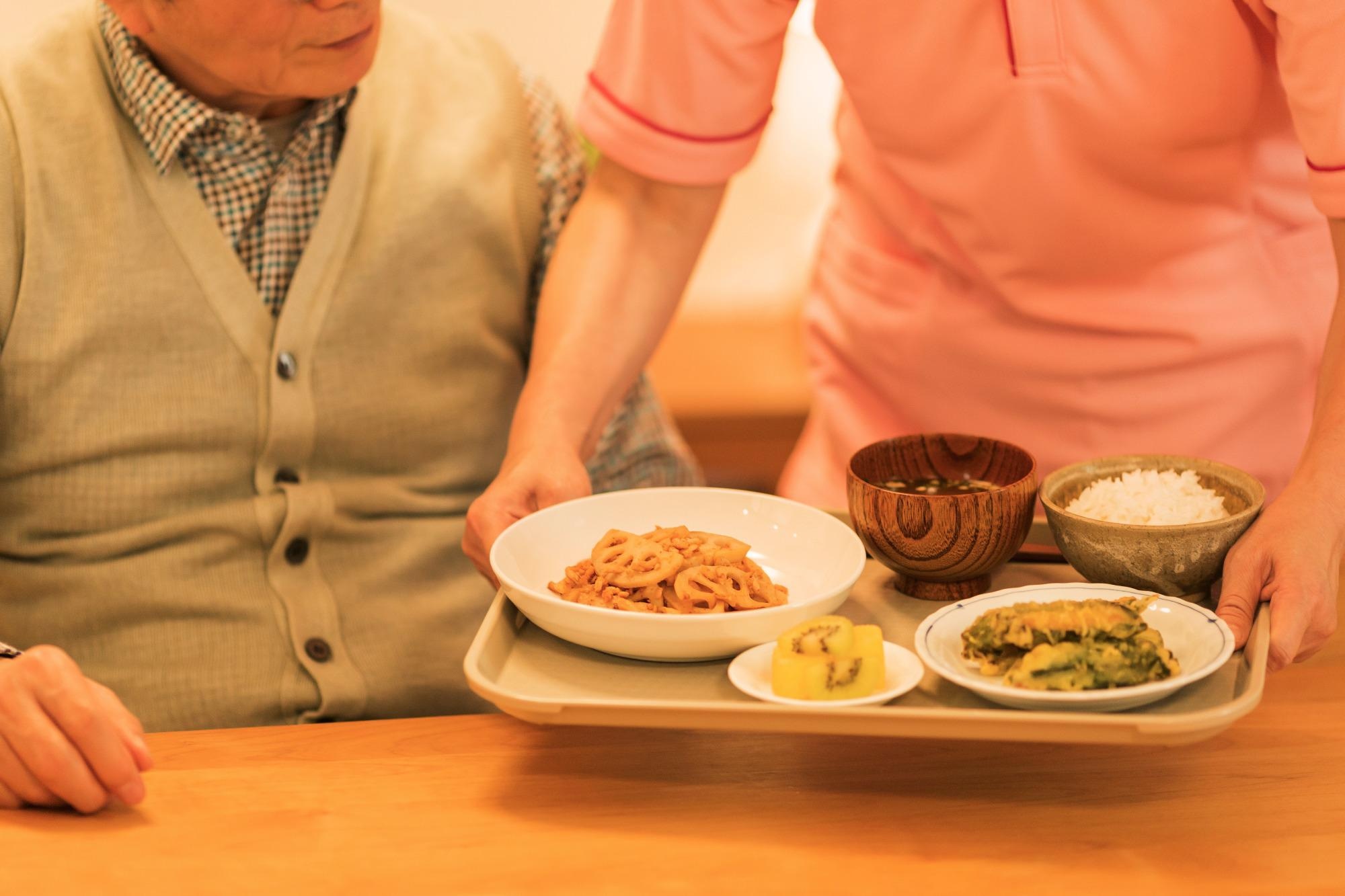 Using Artificial Intelligence to Help Monitor Food Intake.