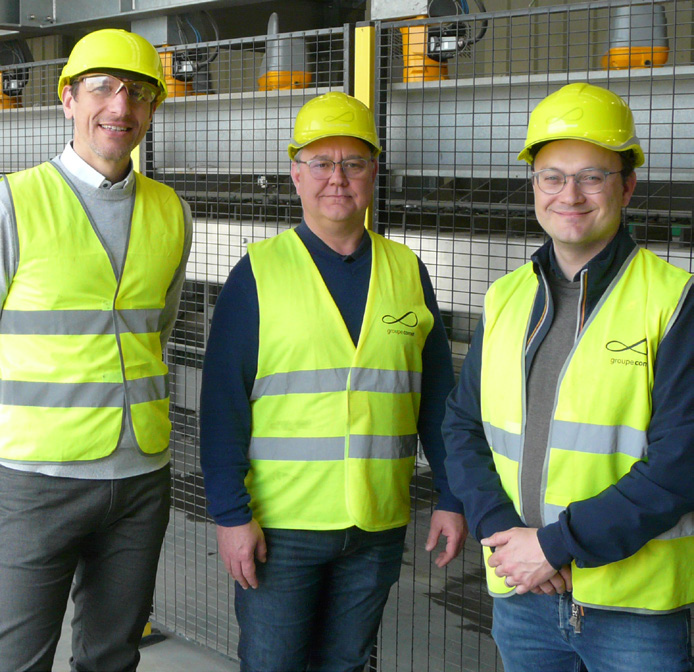 Left to right: Grégory Reichwein, Managing Director of Cilyx, Plant Manager Olivier Loire, and Grégory Lewis, R&D Officer at Comet