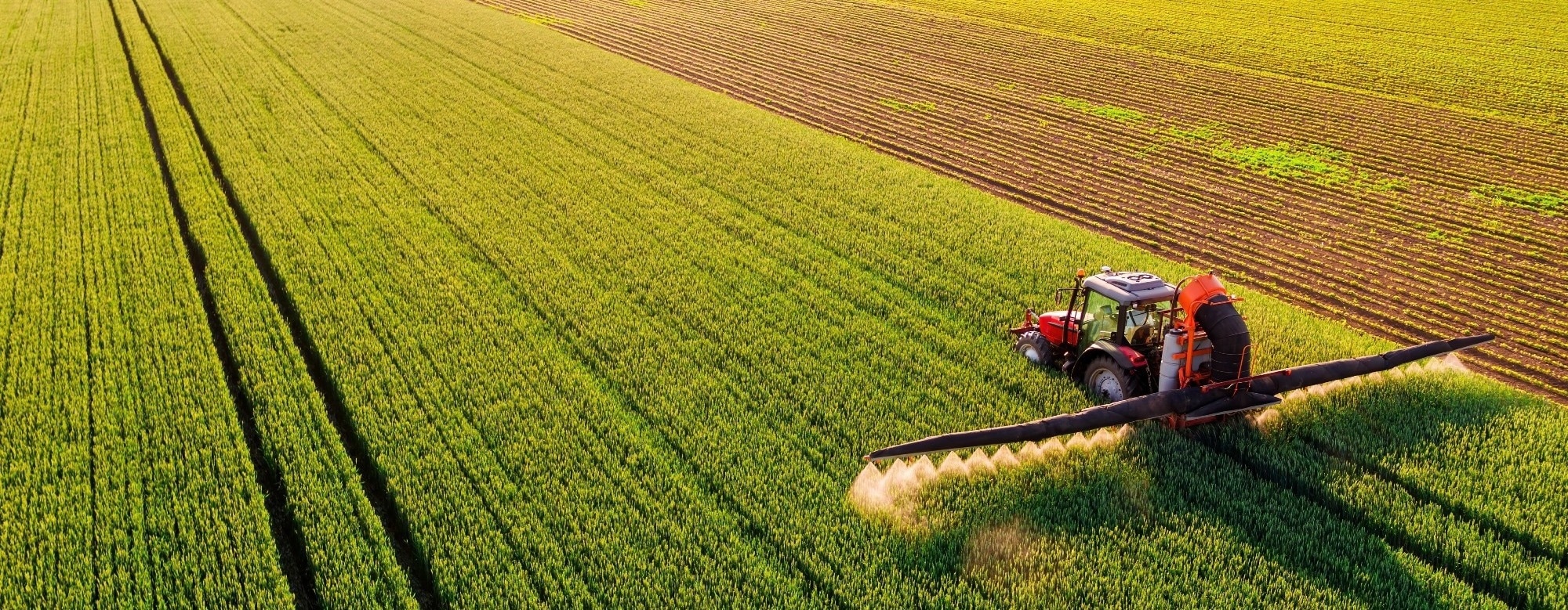 What are the key robotics technologies transforming smart farming in 2025?