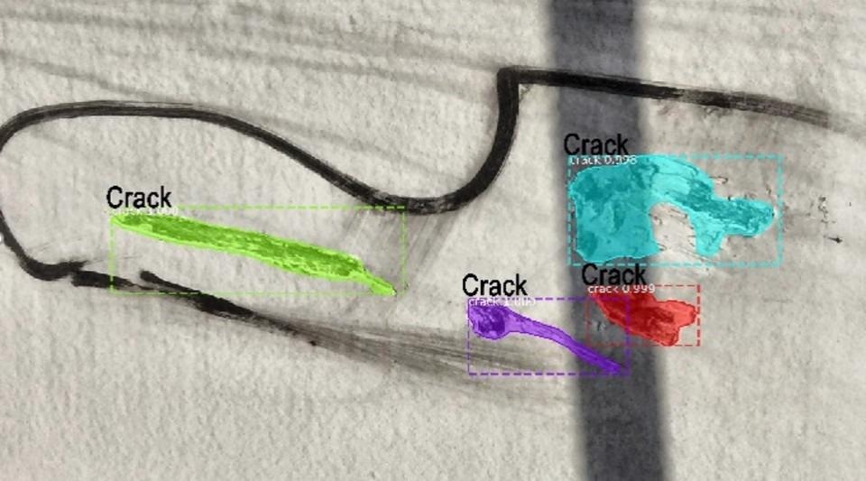 Crack detection using the AI tool.