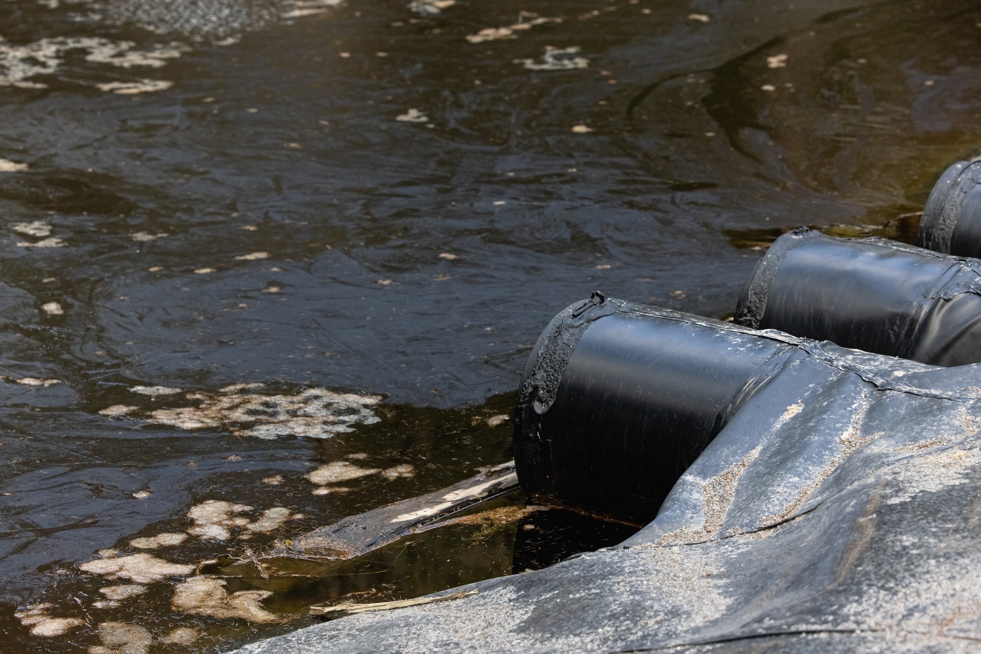 AI Algorithm Boosts Accuracy of Satellite-Based Oil Spill Monitoring