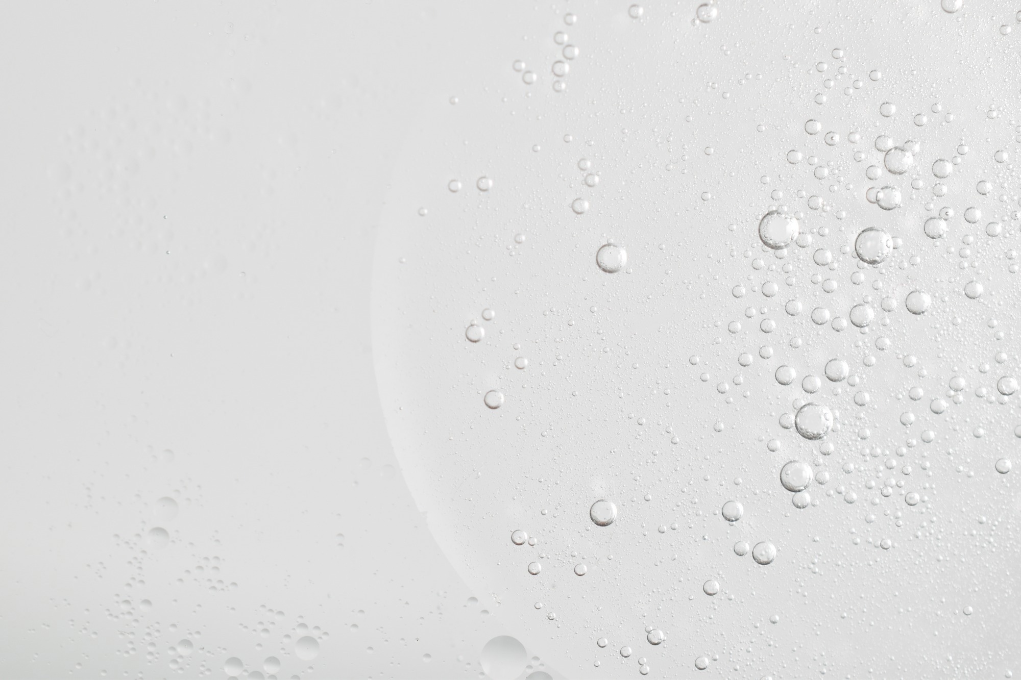 Microbubble Patterns Enable Precise Control of Flexible Artificial Muscles