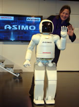 Honda Engineers Develop Humanoid Robot with 34 DOF