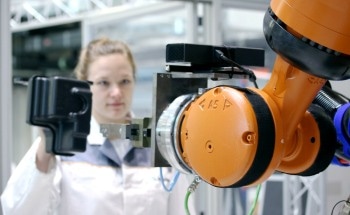 Interactive Algorithm-Based Controls for Managing Industrial Robots