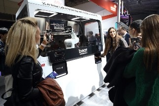 KT and Dal.Komm Introduce AI Robot Cafe ‘b;eat2E’ at MWC 2019