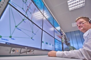 AI Automatically Tracks Instabilities in Power Supply Grids