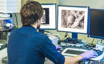 Using Brain-Computer Interface and Robot Technology for Stroke Rehabilitation