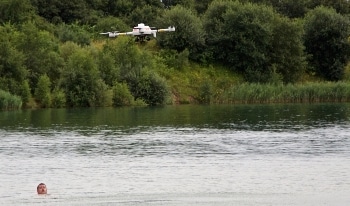 microdrones md4-1000 Used in Rescue Mission for Dropping RESTUBE