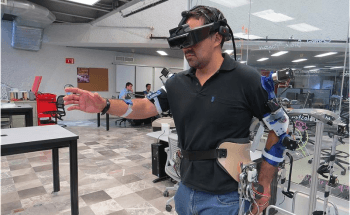 Innovative Exoskeleton Uses Artificial Intelligence and Augmented Reality to Rehabilitate Specific Parts of the Body 