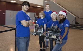 Grandville Public Schools Agrees to Support Ten Michigan Events for VEX Robotics