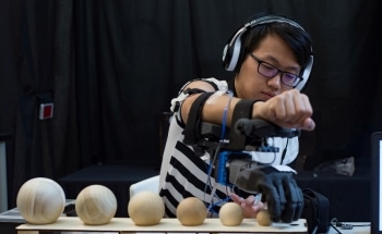 Researchers Test 'Proprioceptive' Feedback with Skin-Stretch Device
