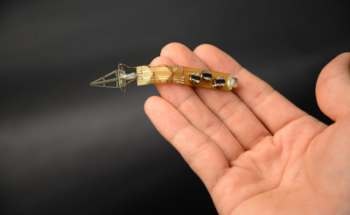Wireless Magnetic Folding Robot can Move Without Batteries