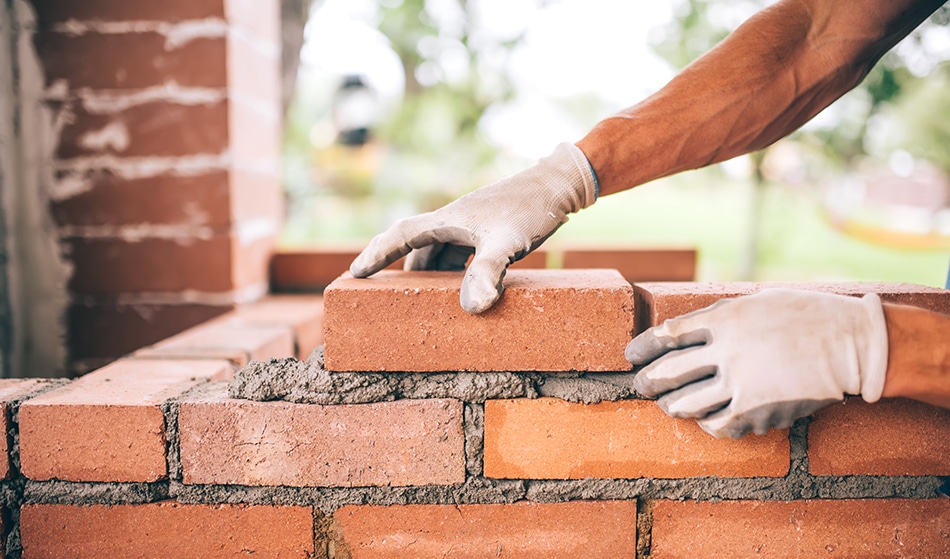 Using Robots to Develop the Construction Industry