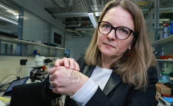 Robotic System Aids Deployment of an Electrocorticography System