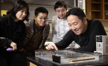 New Robot Mimics Snail to Collect Microplastics from Oceans