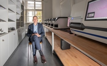 AI Tailors Cancer Treatment to Individual Patients