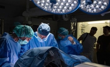 Robotic Help in High-Risk Twin Pregnancies